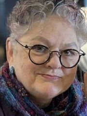 Lois Binnie photo